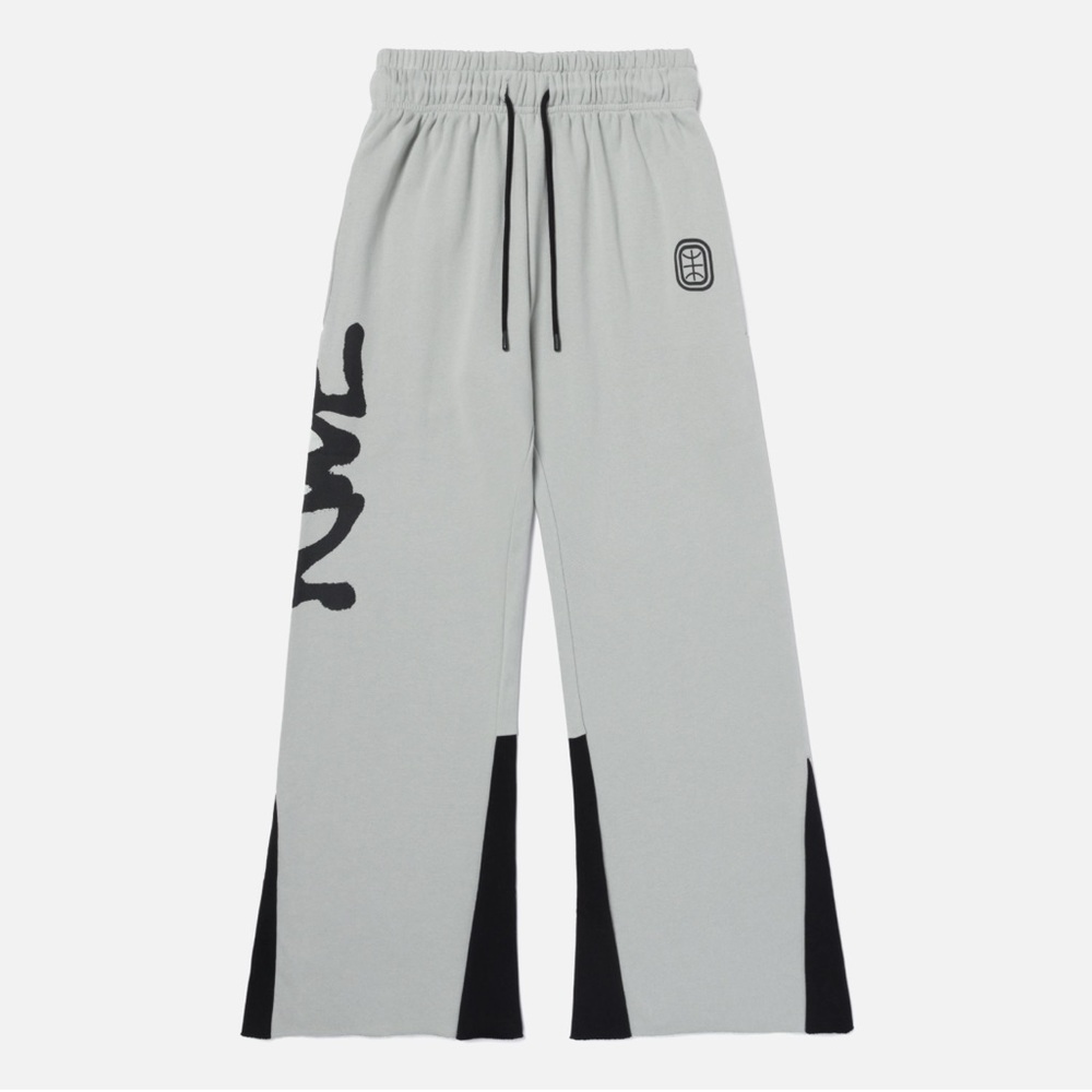 Overtime RWE Flare Sweatpants Cam Wilder Medium NWT